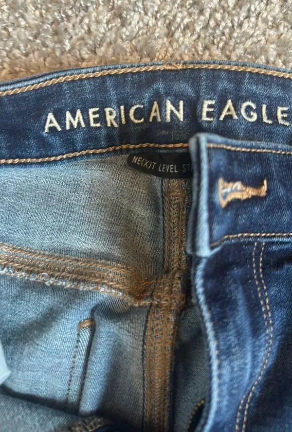 American Eagle Split Hem Jeans - Image 4