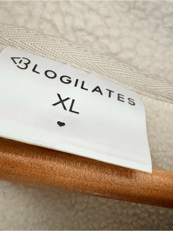 Blogilates Campfire Fleece Sherpa Jacket size XL - Image 10