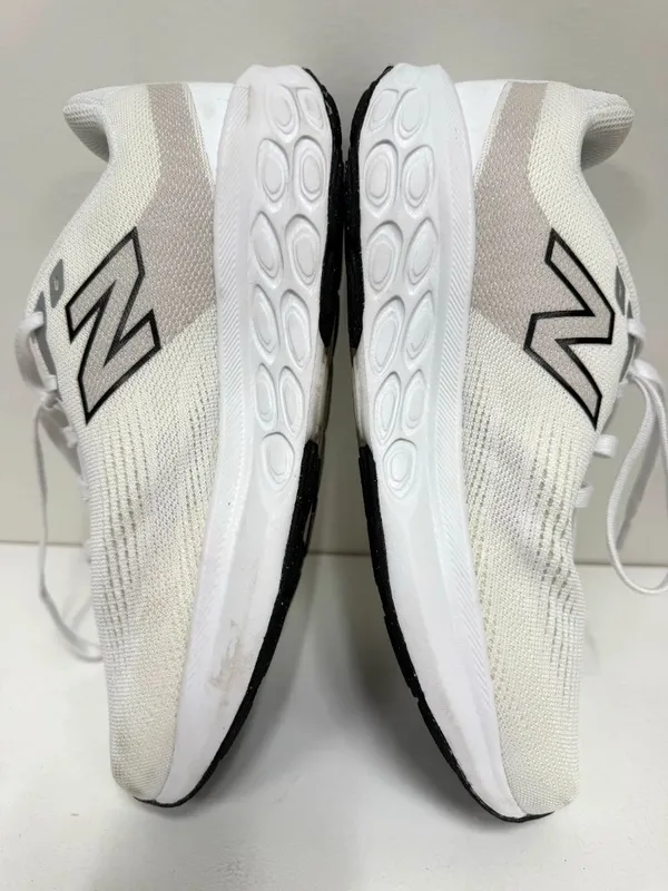 New Balance 520 v9 - Image 4