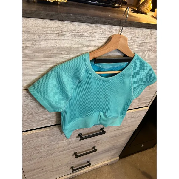 OFFLINE by Aerie Seamless Ribbed Crossover Crop Top Aqua Blue Short Sleeve M - Image 3