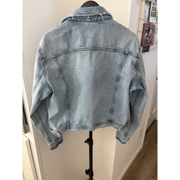 Zara Light Wash Distressed Denim Jacket Womens Large Blue Raw Hem Button Up L - Image 2