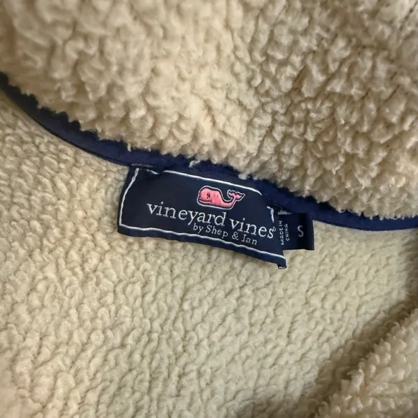 Vineyard Vines Sherpa - Image 3