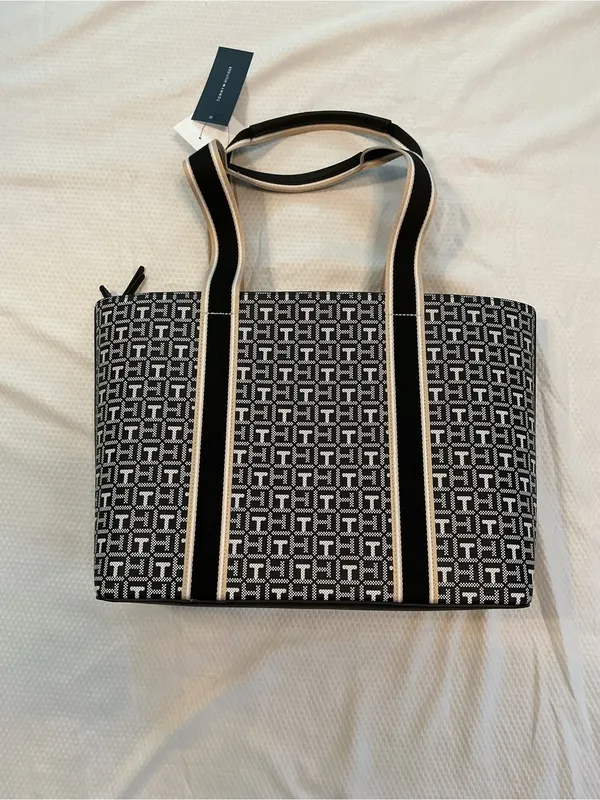 Tommy Hilfiger Black & Cream Jacquard Logo Tote - Image 3