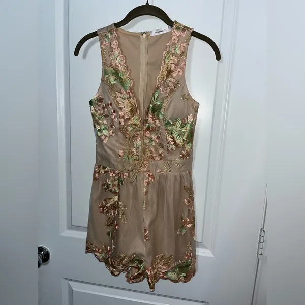 Hello Molly Fairy Embroidery Mesh Floral Plunge Neckline Zip Up Romper Sz 10 - Image 3