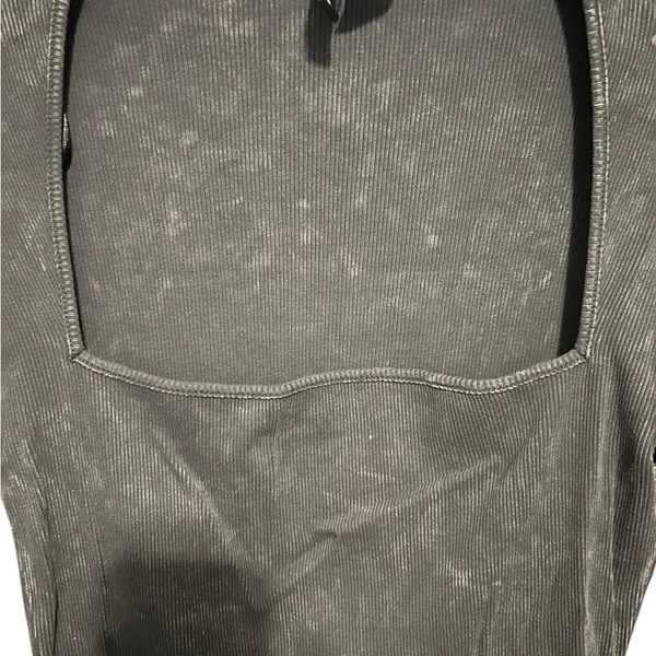 Hm Gray black square neck short sleeve Top size medium - Image 2