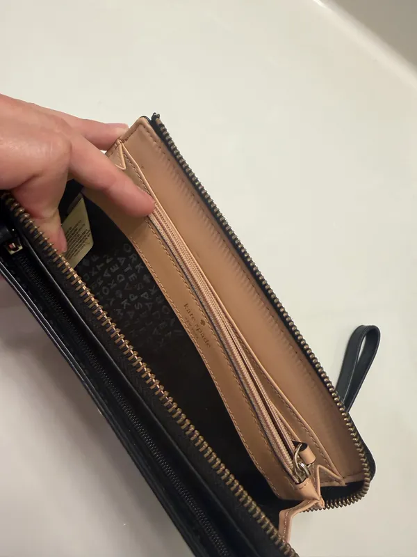 Kate Spade Wallet Wristlet Black - Image 4
