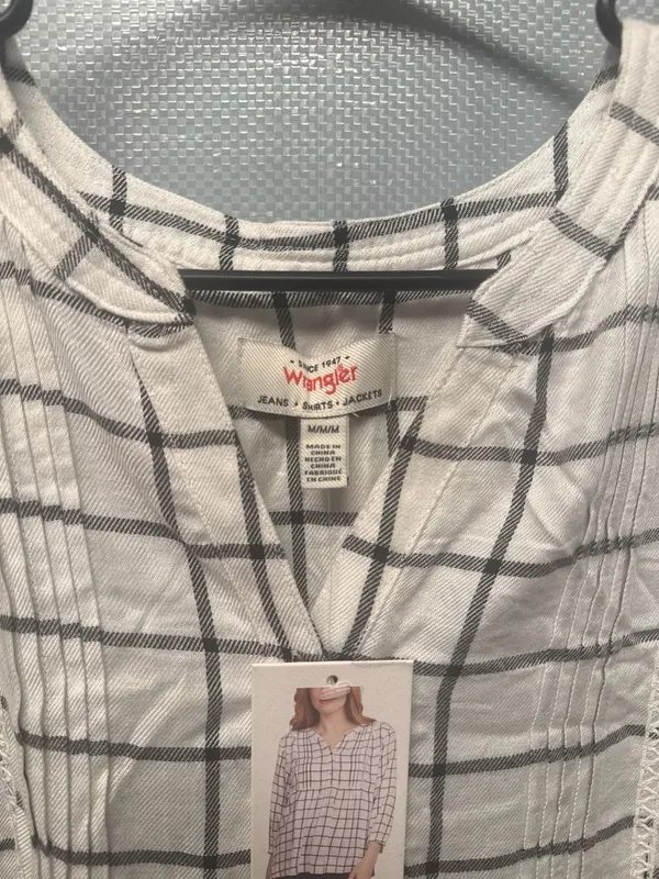 Wrangler Women's Windowpane Plaid Pintuck Blouse with Lace Trim, Size Medium - Image 2