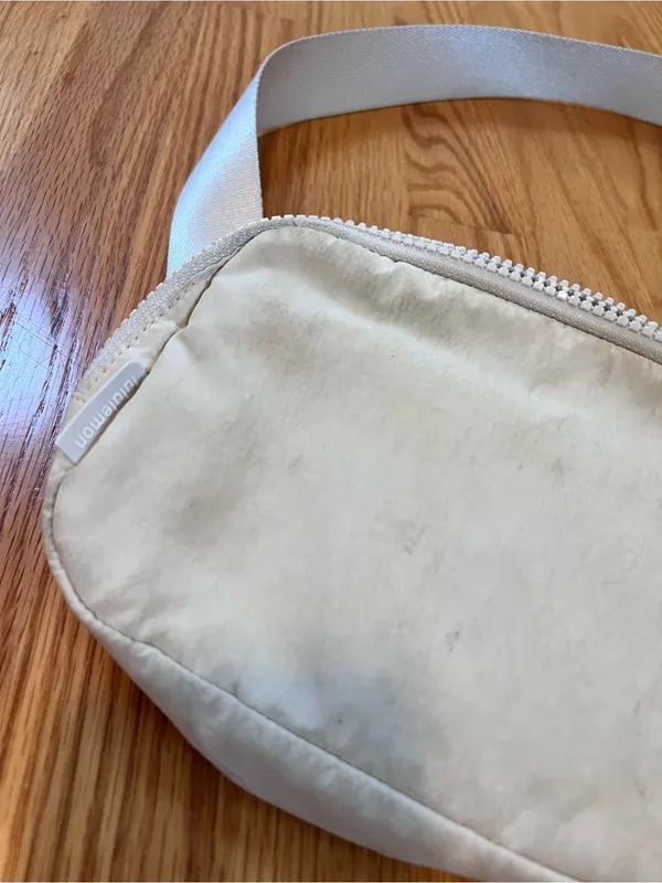 Lululemon Everywhere Belt Bag 1L White Opal - Image 7