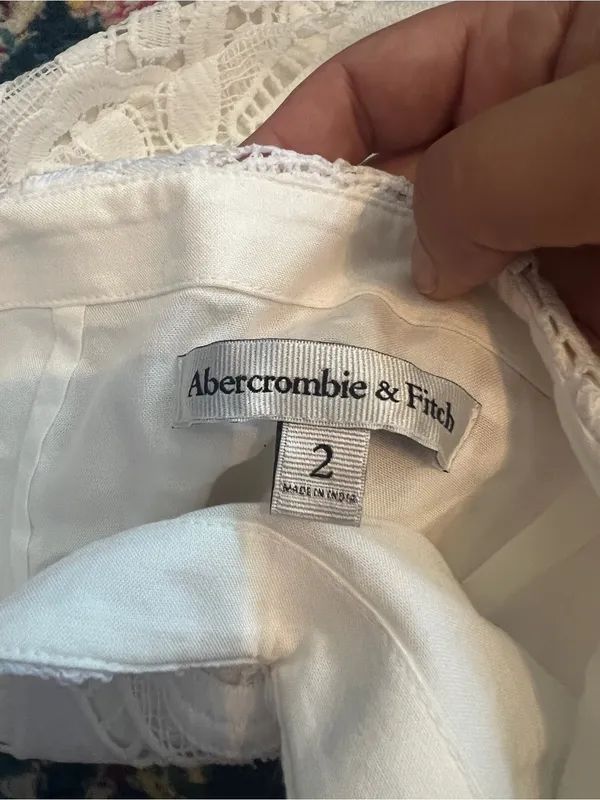 Abercrombie White Lace Mini Skirt - Image 8