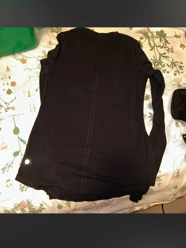 Lululemon long sleeve black top - Image 2