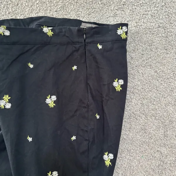 Urban Outfitters Black Daisy Embroidered Kick Flare Cropped Pants - Image 8
