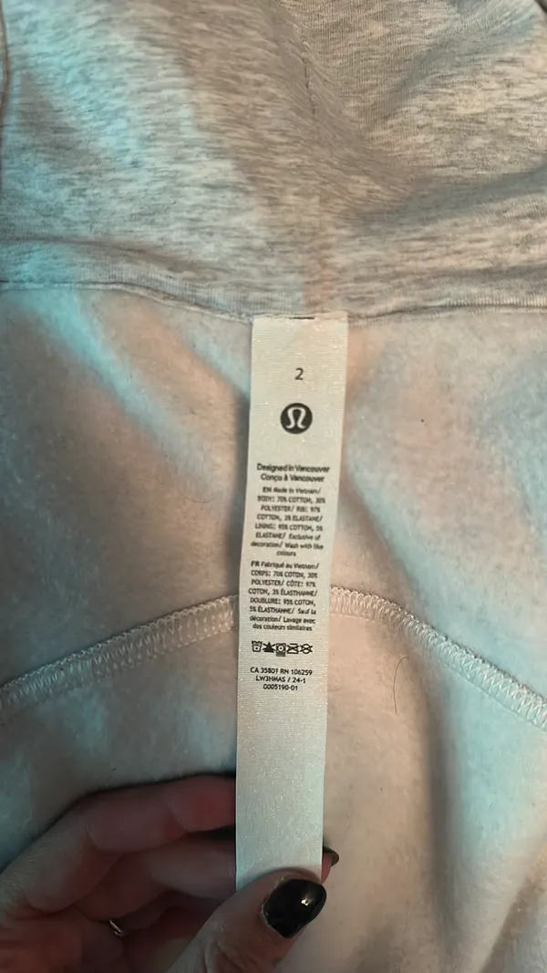 Cropped Lululemon Zip-Up - Image 5