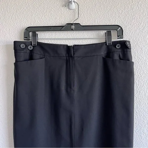 Club Monaco Women's‎ Wool Blend Black Back Pleated Pencil Skirt - Image 2