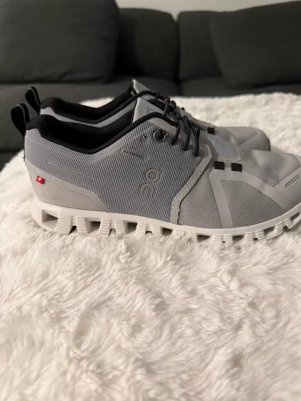 On Cloud - Image 2