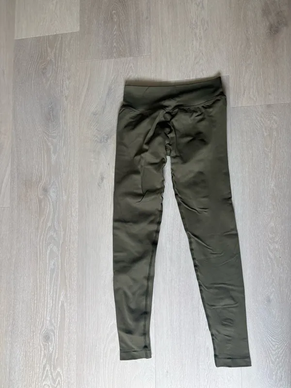 Butt Scrunch Amazon Leggings - Image 2