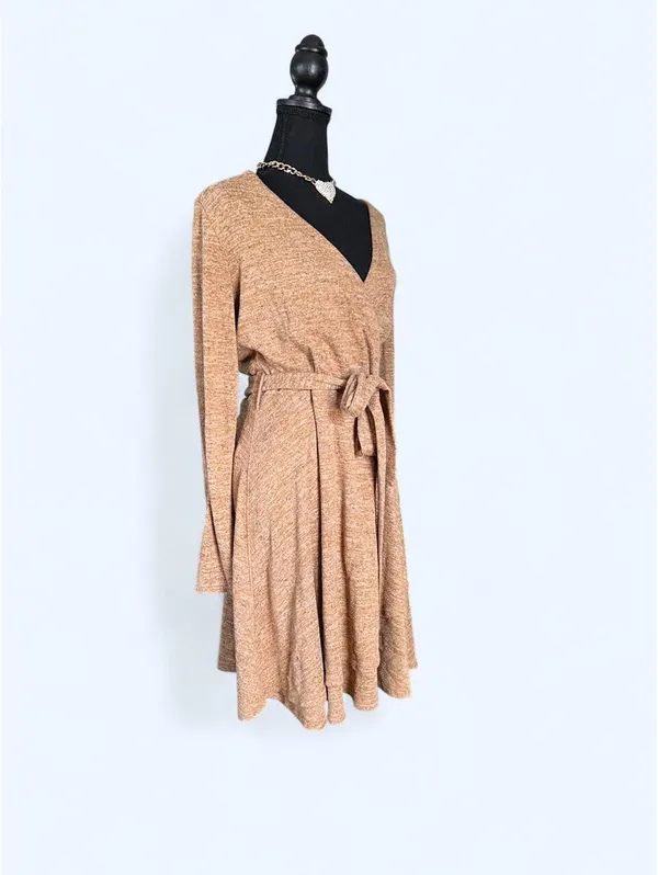Anthropologie Saturday Sunday Cottagecore Romantic Knit Wrap Dress size medium - Image 2