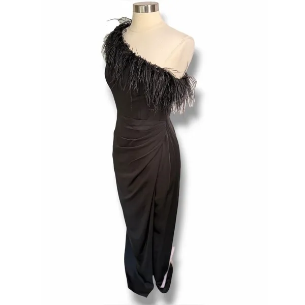 MAC DUGGAL NWT Black One Shoulder Feather Trim Gown, Size 6 ($398) - Image 7