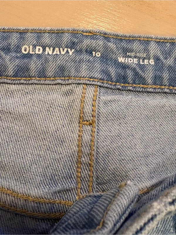 Old Navy Light Blue Relaxed Fit Men’s Jeans - Image 2