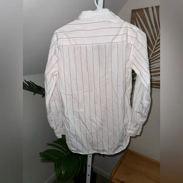 Frank‎ & Eileen - Women's Button Down in White with Thin Red Stripe size small - Image 5