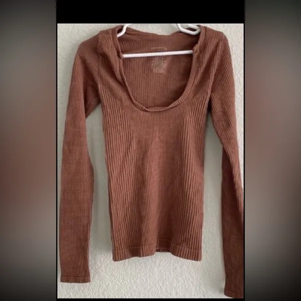 Free People Intimately Clean Slate Seamless Long Sleeve Top. Size M/L - Image 3