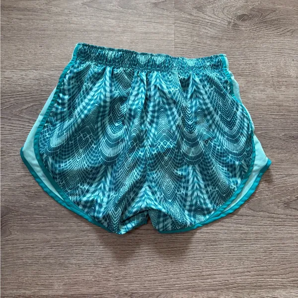 •NIKE• RUNNING SHORTS - Image 5