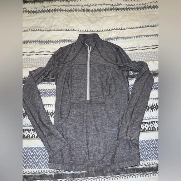 Lululemon Women's Define Pullover Color Heathered Slate Size 8 Four‎ Way Stretch - Image 2