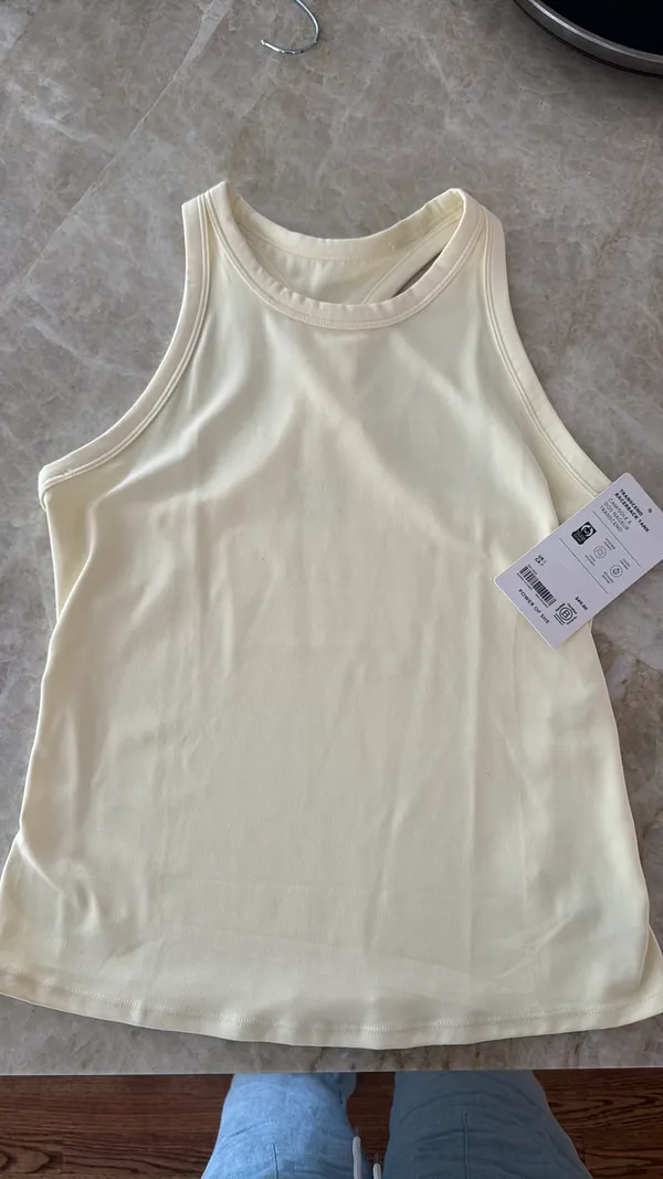 Athleta transcend top small NWT butter yellow  - Image 5