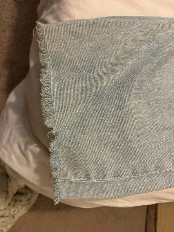 Abercrombie Low-Rise Ultra Loose Jeans - Image 6