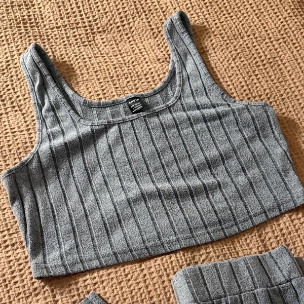 SheIn Gray Ribbed Crop Top,Pants & Duster Set - Image 5