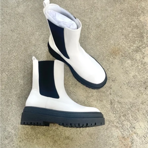 NEW Good American Platform Chelsea Boot White‎ Leather Size 9 - Image 4