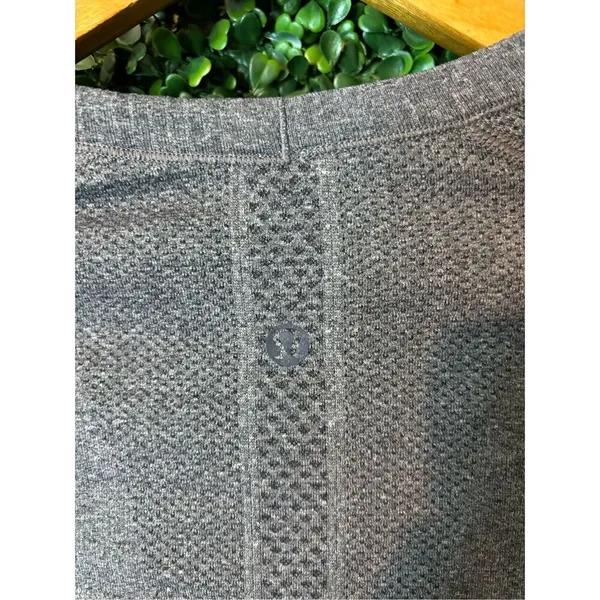 Lululemon Swifty Tech Long Sleeve Size 6 Gray - Image 3