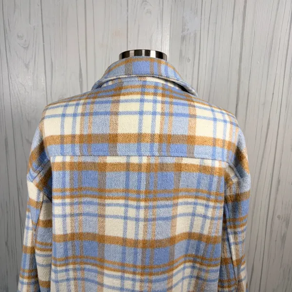 LELIS‎ Women's Light Blue Plaid Oversized Shacket, Small - Image 6