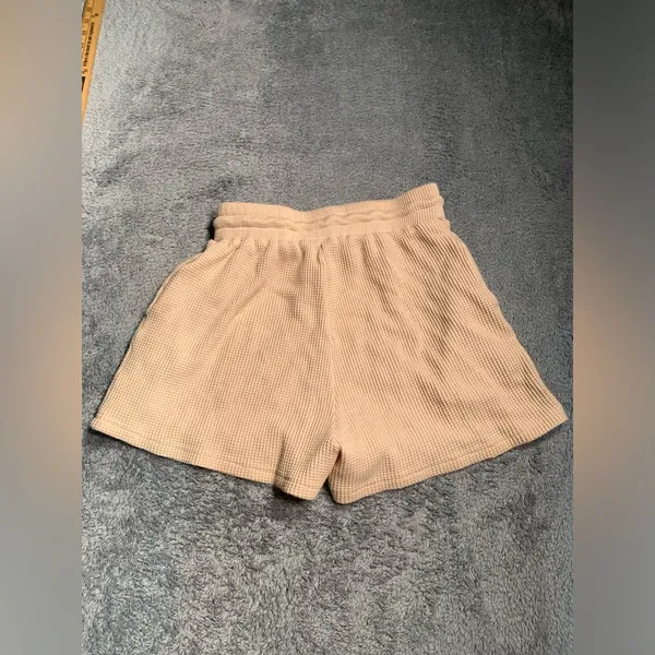 White fox boutique Tan Waffle lounge Shorts small - Image 7