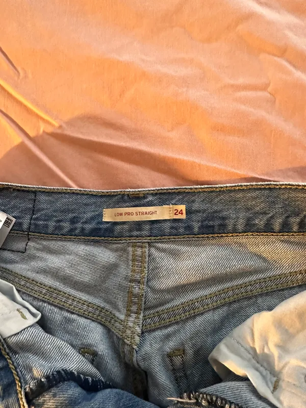 Levi's Low Pro Straight Jeans - Image 3