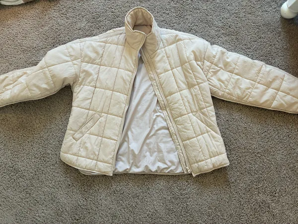 Amazon Puffer Quilt Coat - Image 4