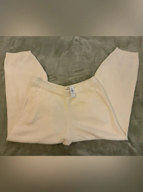 Women’s Gap Brand Cozy Cream Plush Jogger Pants with Pockets Size Medium Petite - Image 4