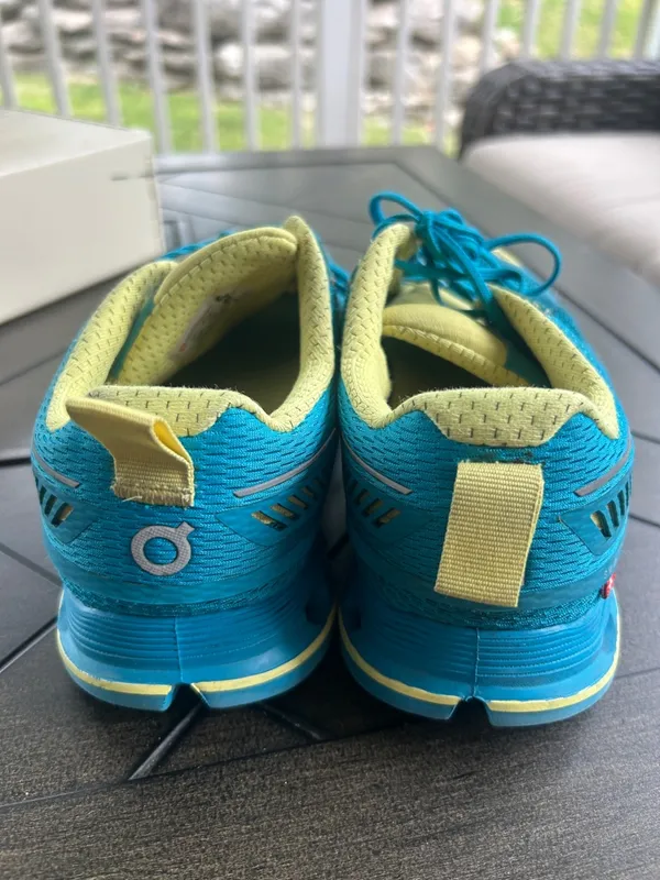 On Running On Cloud Cloudflyer blue yellow maui lemon running trainers size 10 - Image 5