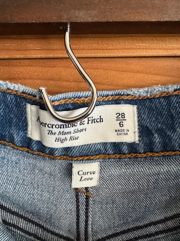 Abercrombie & Fitch Curve Love High Rise Mom Short - Image 2