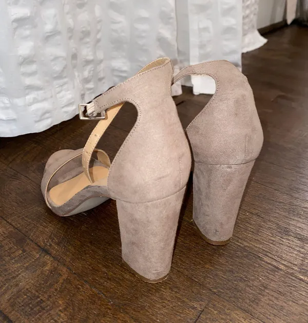 Madden Girl Block Heels - Image 5