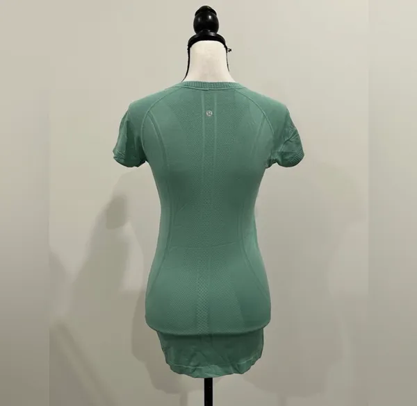 Lululemon Active Tee - Image 3