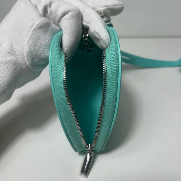 Tiffany & Co. Return To Tiffany Heart Shaped Leather Mini Bag Coin Purse Case - Image 15
