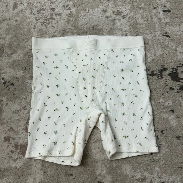 Skims Floral Boxers Size Large - Image 2