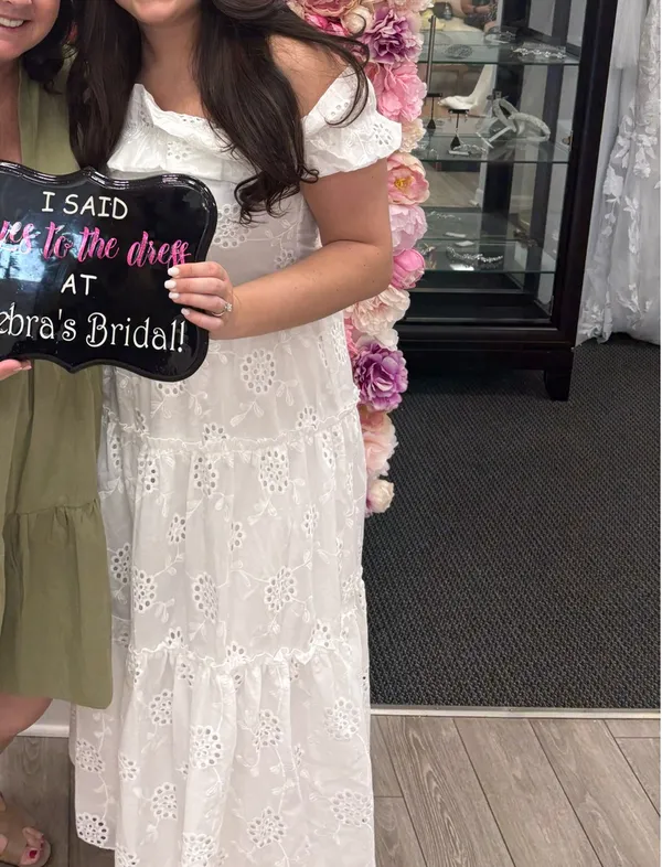 Off the shoulder white dress Size L - Image 2