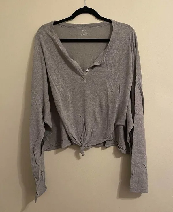 Aerie Gray Breezy Linen Distressed Henley T-Shirt Size XXL - Image 2