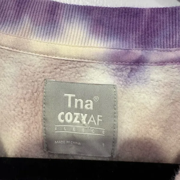 TNA CozyAF Fleece Purple Red‎ Tie Dye Cropped Sweatshirt Medium - Image 2