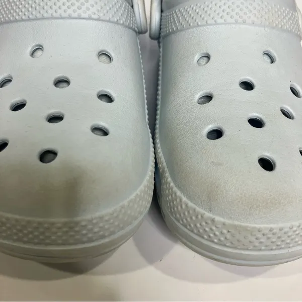 Crocs originals lined light blue women’s size 6 casual cozy‎ slip on trendy - Image 4