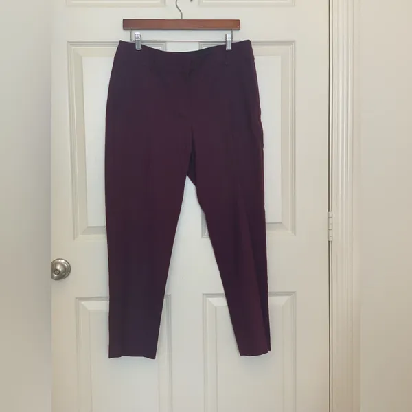LOFT Deep Burgundy Wool Blend Ankle Pants. Clean Girl. Size-8 - Image 3