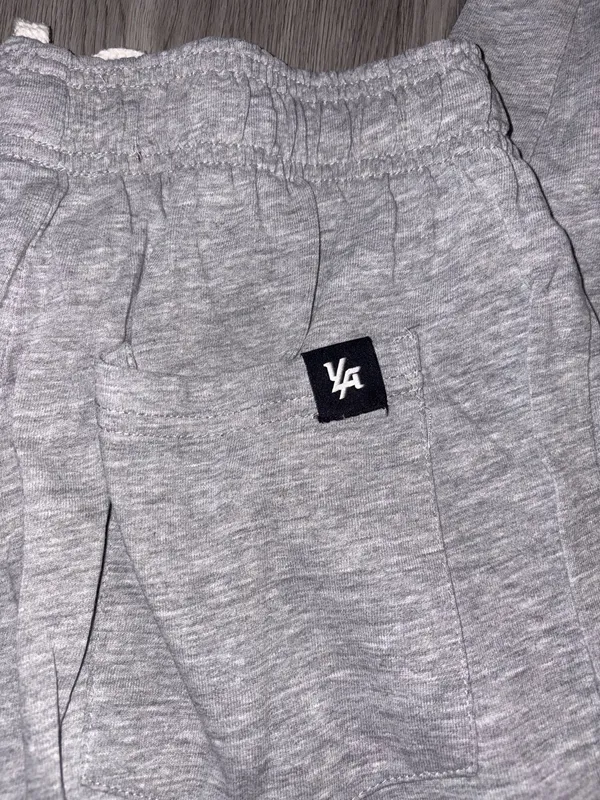 Young LA Gray Heather Sweatpants Size M - Image 6