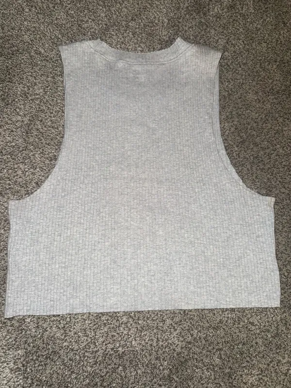 Aerie Women's Ribbed Crewneck Cropped Tank Top in Heather Gray - Image 2