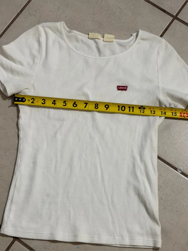 Levi's Women's Ribbed Minimalist White Perfect Crewneck Short-Sleeve Tee size S‎ - Image 8